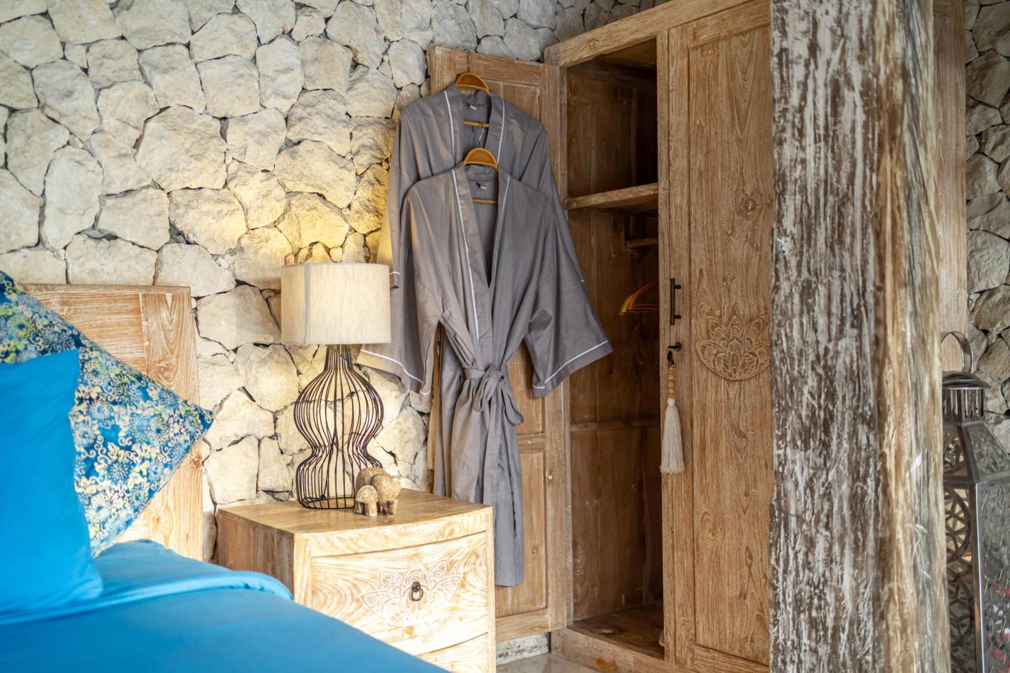 ג'ימבאראן Balangan Beach Villa Idaman Bungalows מראה חיצוני תמונה